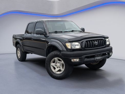 Used 2004 Toyota Tacoma PreRunner image 2