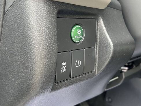 Certified 2018 Honda HR-V EX image 23