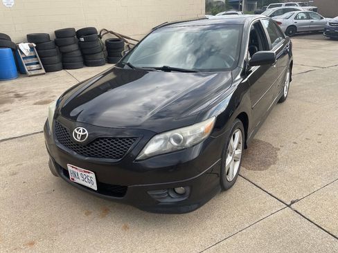 Used 2011 Toyota Camry SE w/ Sport Leather Pkg FWD image 6