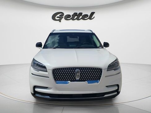 Used 2023 Lincoln Aviator 2WD w/ Premium Package image 2