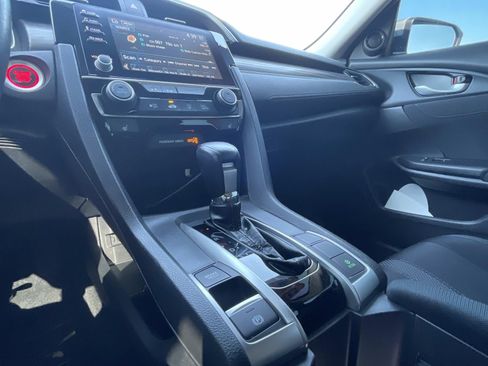 Used 2019 Honda Civic EX image 29