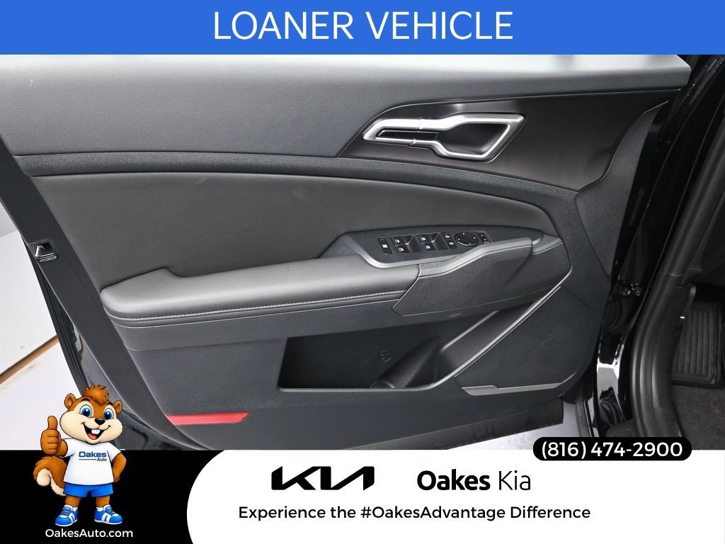 Certified 2026 Kia Sportage EX w/ EX Panorama Roof Package AWD/4WD image 9