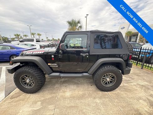 Used 2015 Jeep Wrangler Sport AWD/4WD image 3