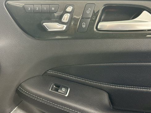 Used 2018 Mercedes-Benz GLS 450 4MATIC image 28