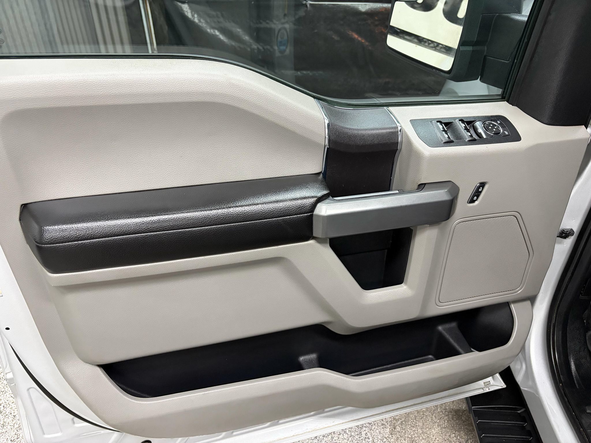 Used 2018 Ford F150 XLT w/ FX4 Off-Road Package AWD/4WD image 16
