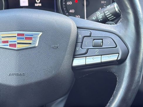 Used 2021 Cadillac XT4 Premium Luxury image 22