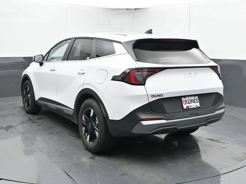Used 2026 Kia Sportage LX FWD image 11