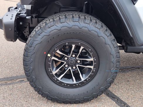 New 2026 Jeep Wrangler Unlimited Rubicon 392 image 14