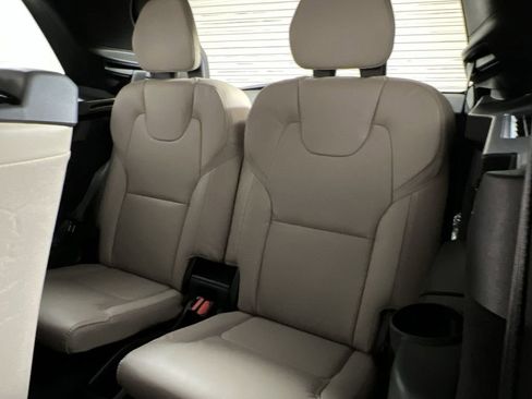 New 2026 Volvo XC90 T8 Ultra w/ Protection Package Premier AWD/4WD image 23