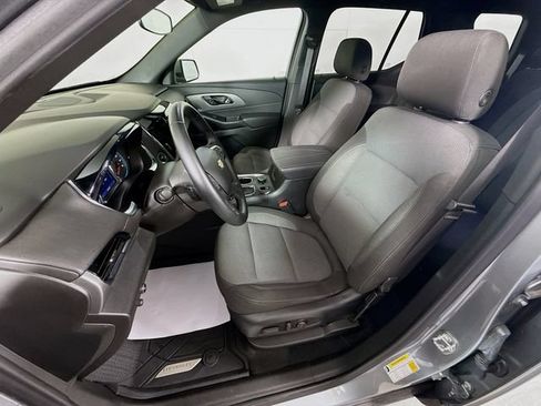 Used 2023 Chevrolet Traverse LT FWD image 24