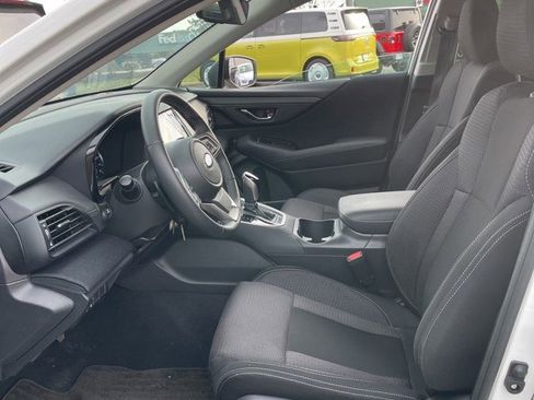 Used 2024 Subaru Outback Premium image 3