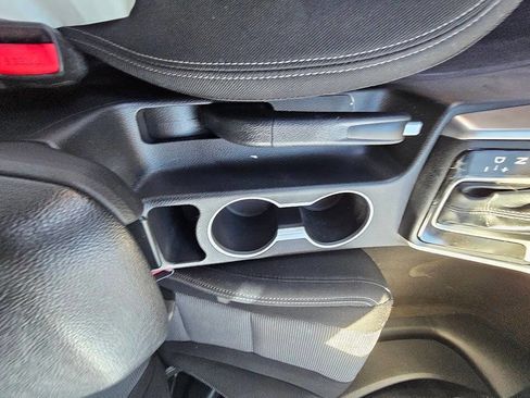 Used 2016 Hyundai Elantra GT image 28