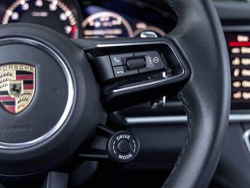 Certified 2022 Porsche Panamera 4S AWD/4WD image 34