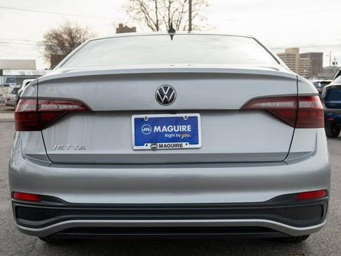 Used 2024 Volkswagen Jetta Sport FWD image 7