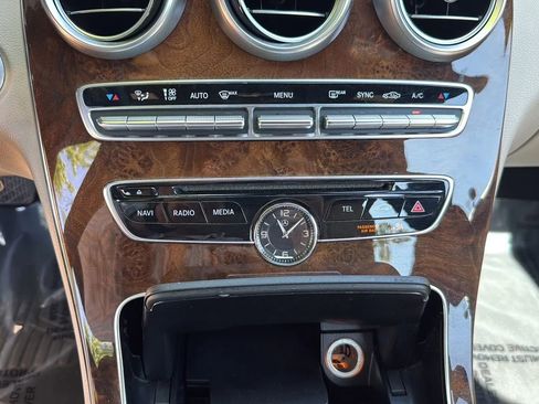 Used 2015 Mercedes-Benz C 300 4MATIC Sedan image 36