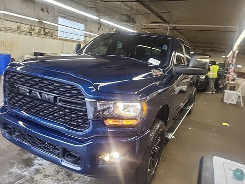 Used 2024 RAM 2500 Big Horn w/ Night Edition image 4