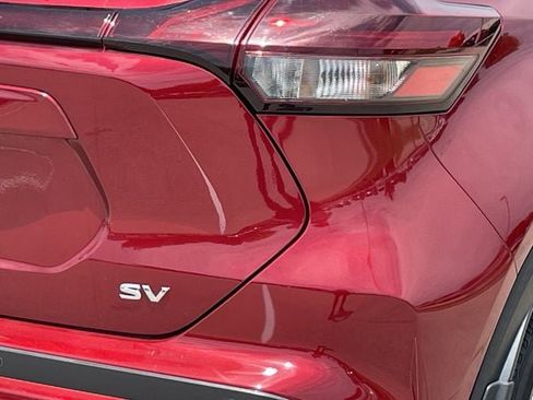 Used 2023 Nissan Kicks SV FWD image 6