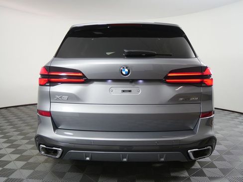 New 2026 BMW X5 sDrive40i w/ M Sport Package RWD image 4