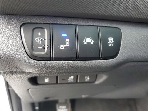Used 2019 Hyundai Ioniq Limited image 11