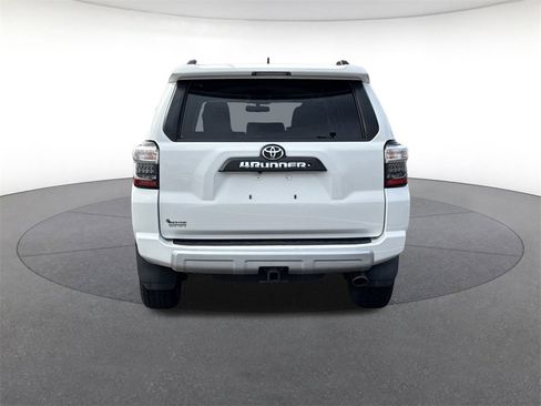 Used 2019 Toyota 4Runner TRD Off-Road Premium image 4