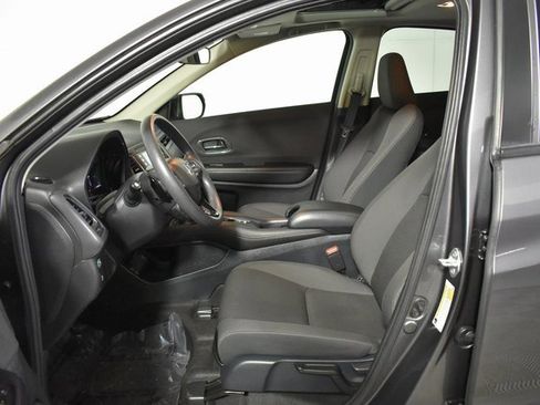 Used 2022 Honda HR-V EX image 11