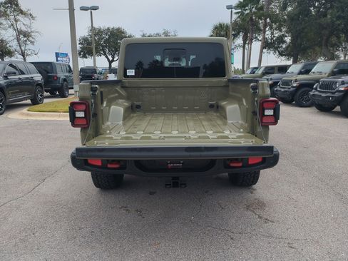 New 2026 Jeep Gladiator Rubicon w/ Safety Group AWD/4WD image 12