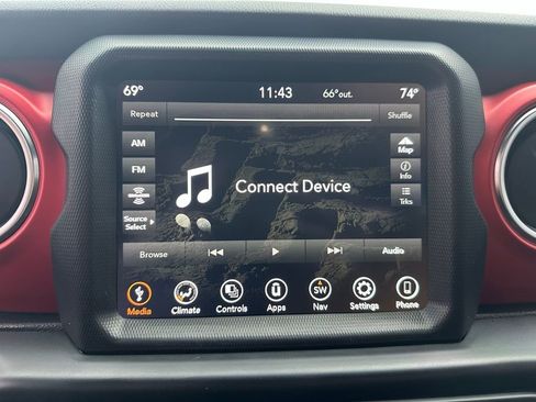 Used 2022 Jeep Wrangler Unlimited Rubicon AWD/4WD image 20