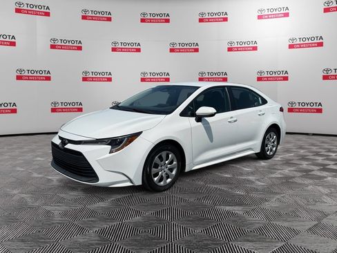 Used 2024 Toyota Corolla LE FWD image 1