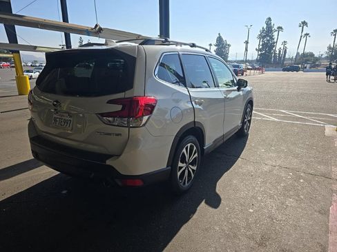 Used 2021 Subaru Forester Limited w/ Popular Package #3 AWD/4WD image 2