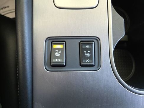 Used 2024 Nissan Murano SV AWD/4WD image 9