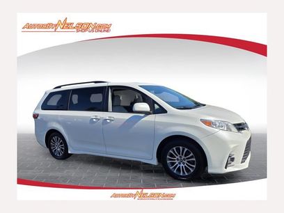 Used 2019 Toyota Sienna XLE