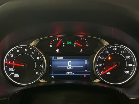 Used 2024 GMC Terrain SLE w/ Driver Convenience Package image 28