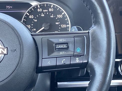 Certified 2024 Nissan Pathfinder SL FWD image 26
