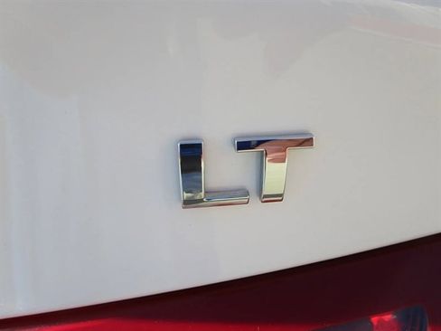 Used 2022 Chevrolet Malibu LT image 34