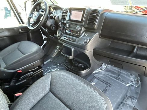 Used 2023 RAM ProMaster 2500 image 13