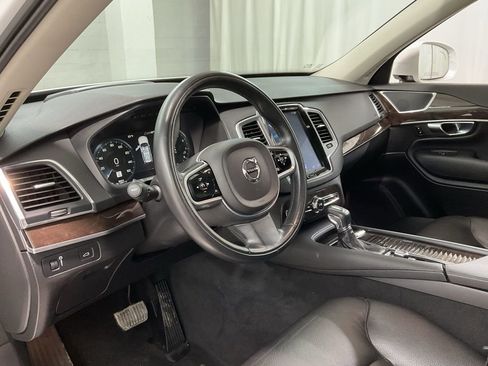 Used 2019 Volvo XC90 T6 Momentum w/ Advanced Package image 17