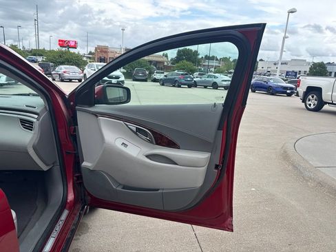 Used 2013 Buick LaCrosse Leather w/ Driver Confidence Package FWD image 24