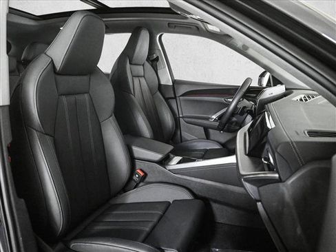 Certified 2025 Audi Q5 Premium Plus w/ Premium Plus image 22