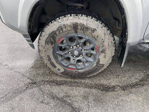 Used 2021 Toyota Tacoma SR5 image 23