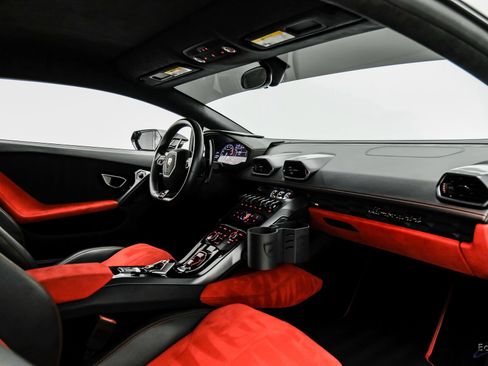 Used 2015 Lamborghini Huracan LP 610-4 AWD/4WD image 52