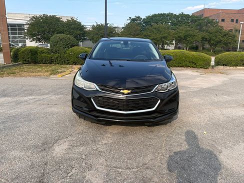 Used 2018 Chevrolet Cruze LS FWD image 6