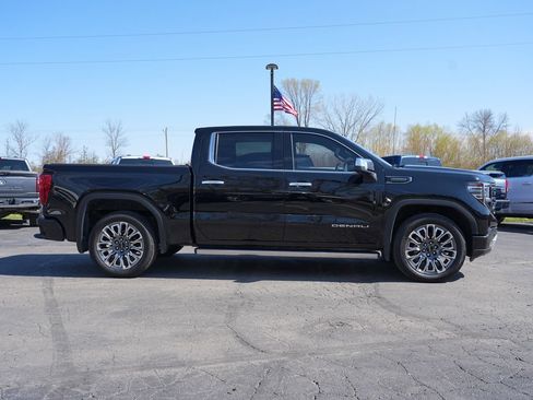 Used 2024 GMC Sierra 1500 Denali Ultimate AWD/4WD image 2