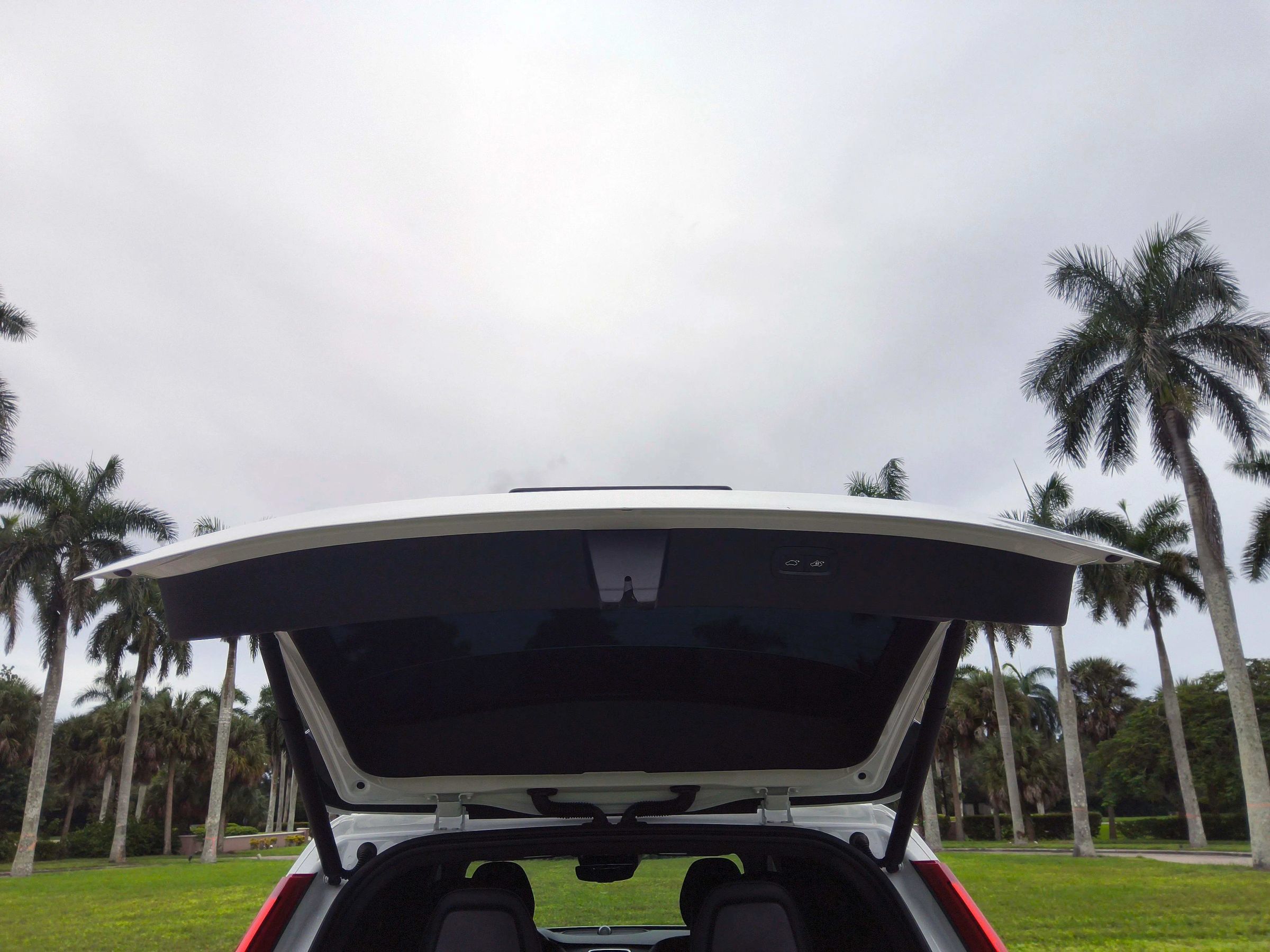 Used 2016 Volvo XC90 T8 R-Design AWD/4WD image 61