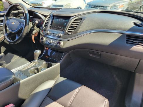 Used 2017 Chevrolet Impala LT image 33