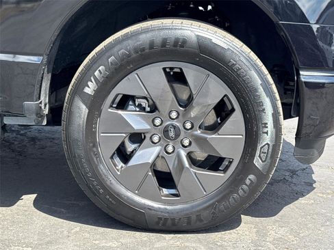 Certified 2024 Ford F150 Lightning Flash AWD/4WD image 6