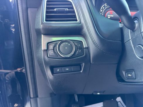 Certified 2018 Ford Explorer Platinum AWD/4WD image 27