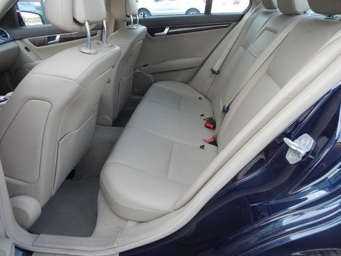 Used 2012 Mercedes-Benz C 250 Sedan image 31