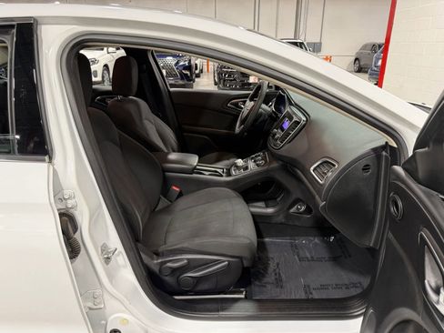 Used 2017 Chrysler 200 LX FWD image 39
