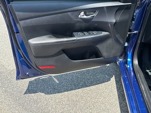 Used 2020 Kia Forte LXS FWD image 10