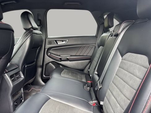 Certified 2024 Ford Edge ST-Line image 12